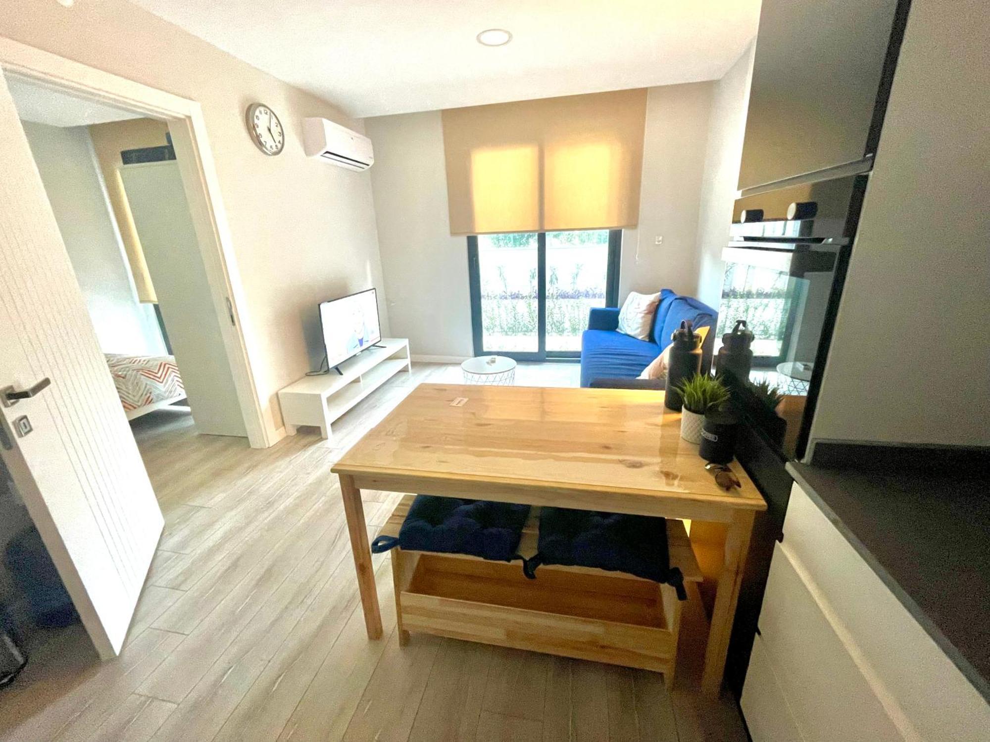 Апартаменти Flat For Rent 5 Minute From Antalya Airport Екстер'єр фото